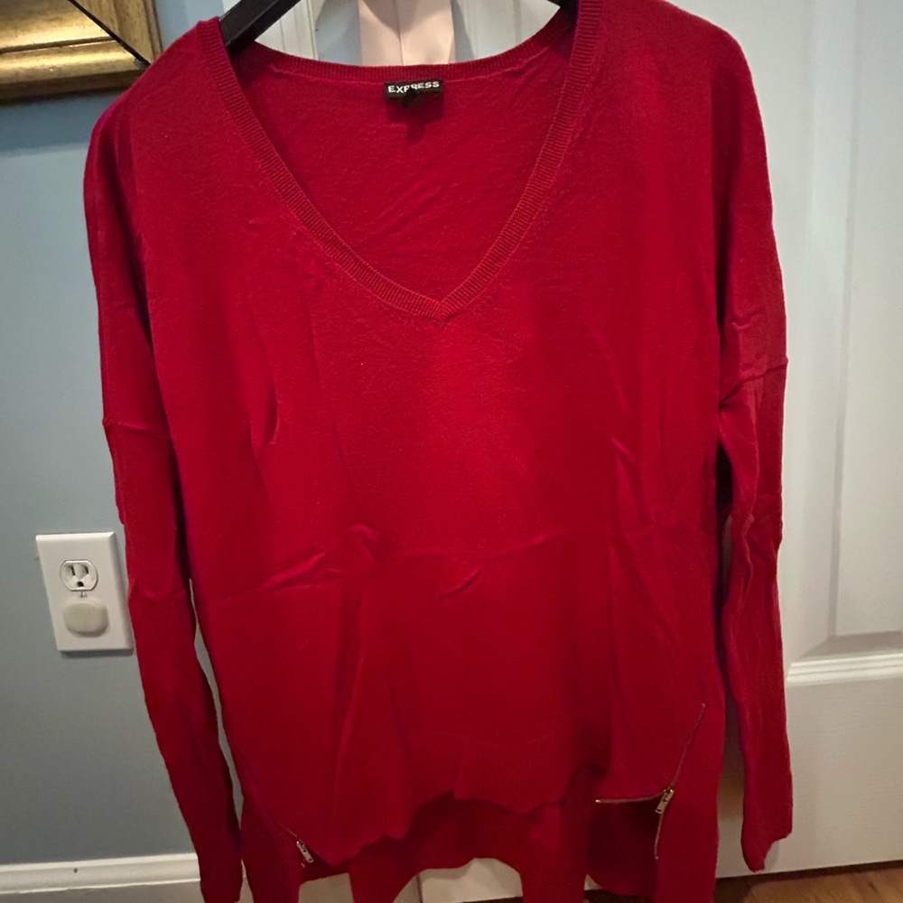 Express Red V-Neck Sweater Knit Casual